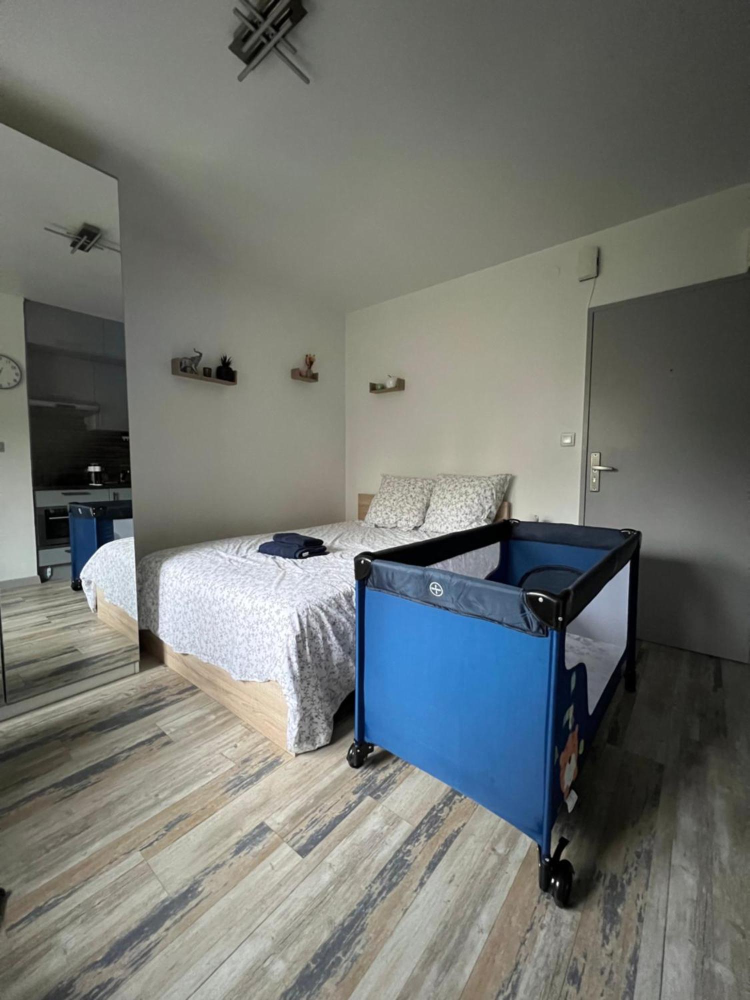 Dnn - Stylish Studio - Free Wifi, Netflix And Parking - Min Away To Basel And Airport - Dishwasher, Washing Machine سا لووي المظهر الخارجي الصورة